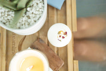 Load image into Gallery viewer, Lemongrass Bath Bomb