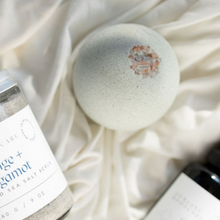 Load image into Gallery viewer, Eucalyptus + Mint Bath Bomb